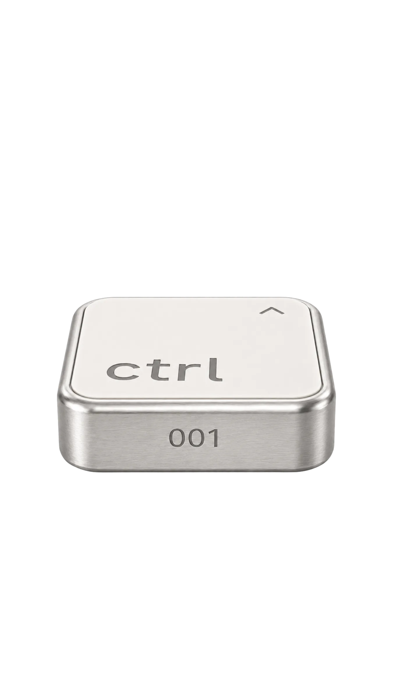 Ansicht des ctrl key von schräg unten mit der gravierten Editionsnummer an der Seite
